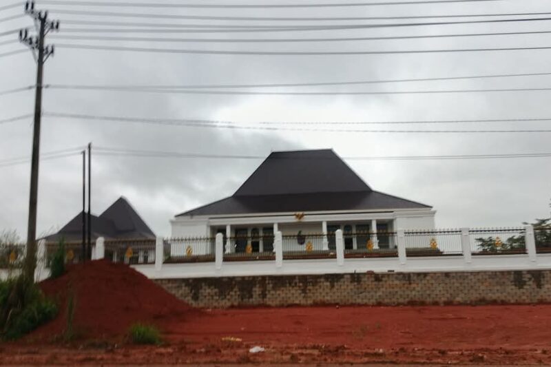 Ironi Musi Rawas: Rakyat Terhimpit Garis Kemiskinan, Istana Bupati Telan Anggaran Puluhan Miliar