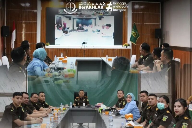 Kajari Lubuklinggau Suwarno, S.H., M.H. Ikuti Zoom Meeting Pra dan Pasca PAM SDO bersama JAM-Intelijen